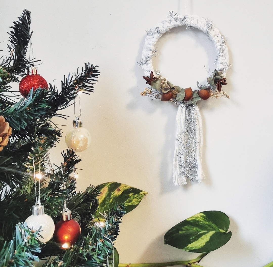 Couronne de Noël, décoration bohème, fleurs séchées, artisanat français