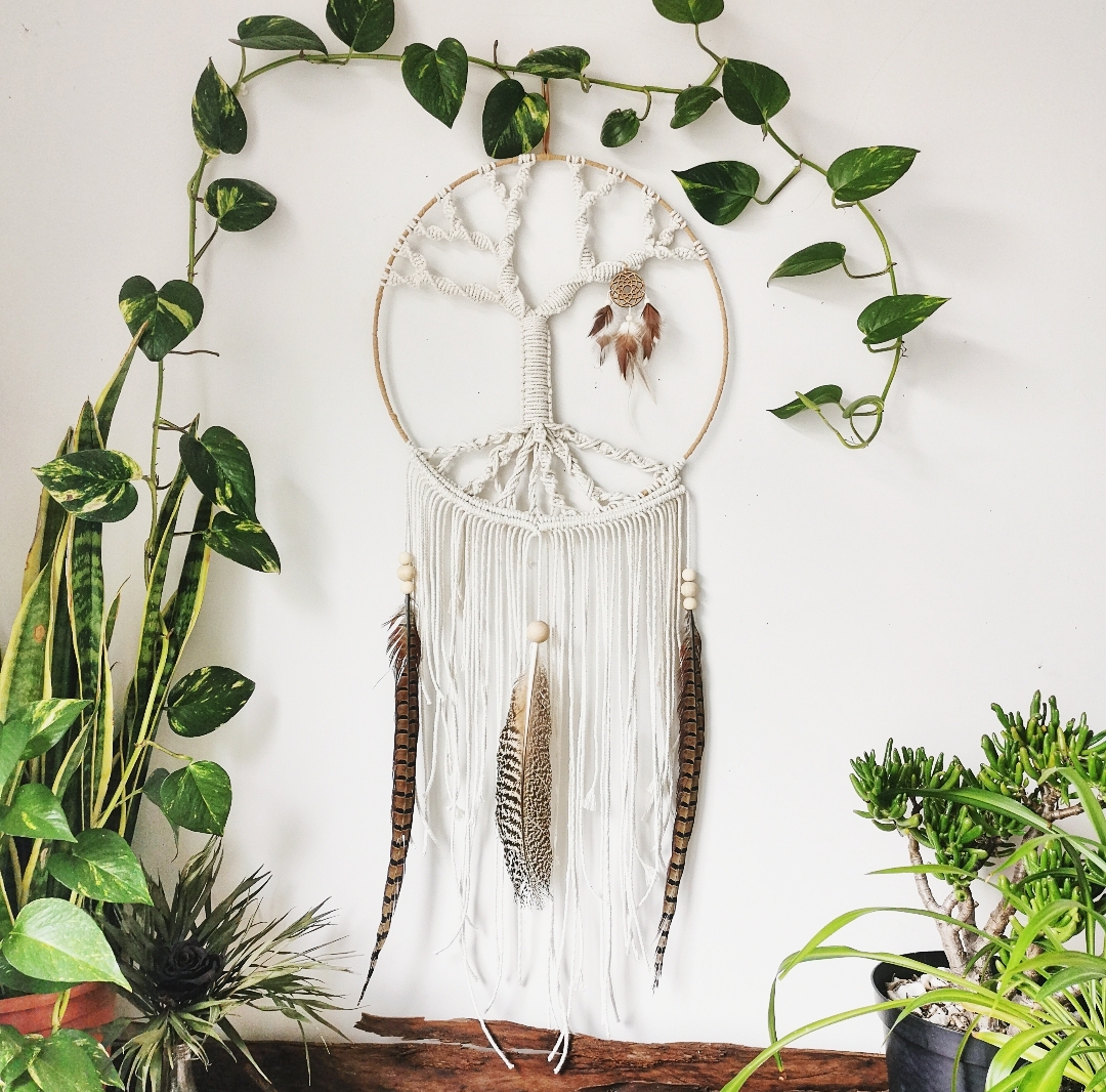 Grand attrape-rêves artisanal fait main en France, dreamcatcher bohème, décoration murale d'intérieur, arbre de vie en macramé, création unique