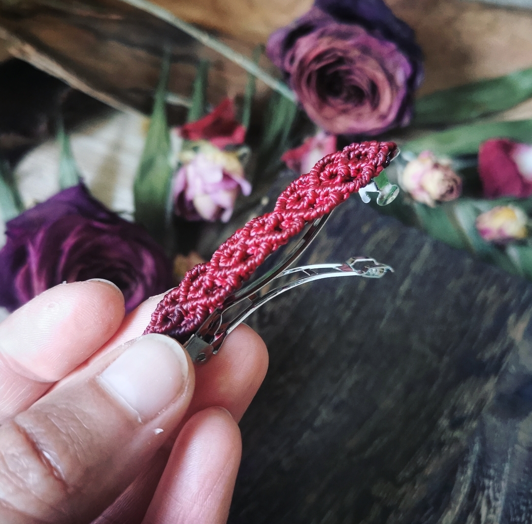 Barrette à cheveux en macramé (plusieurs coloris) - Ann'trape-rêves